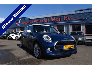 Mini Cooper 1.5 Serious Business , NAVI , CR CONTR , AIRCO , LMV17 , PDC A ,