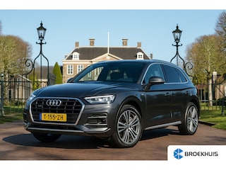 Audi Q5 55 TFSI e quattro Competition | EL. TREKHAAK 1750KG | ADAPTIVE CRUISE | MASSAGE MEMORY SEATS SPORT | 20" LMV | STOELVERWARMING V+A | CAMERA | PARK SENS V+A | FULL LED | DODE HOEK SENS | ELEKTRISCHE ACHTERKLEP | S-LINE EXT | PRACHTIGE STAAT!!