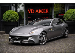 Ferrari FF 6.3-V12 Daytona Stoelen | Lift | 20" Forged | Pano.dak | Carbon LED Stuur