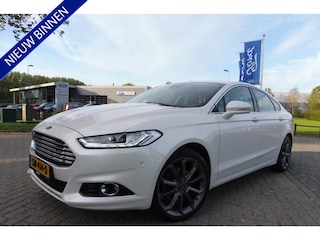 Ford Mondeo 1.5 160pk Titanium X Vol leder Xenon Navi Winter-Pack Trekhaak Nieuwstaat