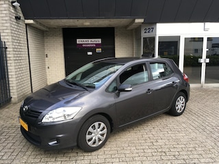 Toyota Auris 1.3 Comfort / EURO-5 EMISSIE / 5 DEURS / AIRCO / DEALER SERVICED / APK MAART 2026