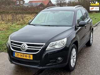 Volkswagen Tiguan 2.0 TSI Sport&Style 4Motion ECC Audio/CD Navigatie Electr. pakket LMV 17" Cruisecontrol Dealeronderhoud Nw Apk!