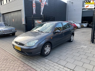 Ford Focus 1.6-16V Ambiente Trekhaak Airco NAP APK 1 Jaar