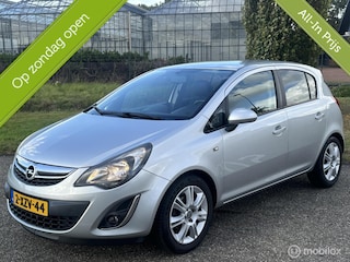 Opel Corsa 1.4 | 2014 | Slechts 100.732 km NAP | Luxe uitvoering!