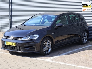 Volkswagen Golf 1.5 TSI Highline Business R|Virtual|Massage|2e Eigenaar NAP