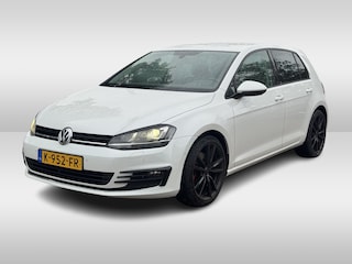 Volkswagen Golf 1.4 TSI ACT Highline / Trekhaak / Parkeerhulp V+A / Xenon / 18'' / Stoelverwarming / Bluetooth / Cruise Control