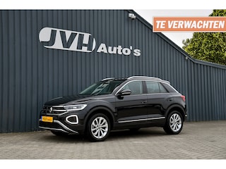 Volkswagen T-Roc 1.5 TSi 150pk AUT/DSG Sport Style 06-2024 | VirtualCP | 1/2Leder | Full-LED | F1 | Cam