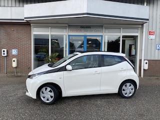 Toyota Aygo 1.0 VVT-i x-wave