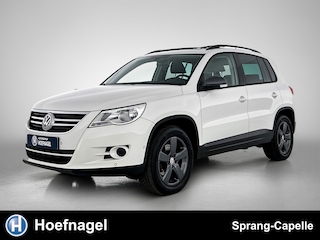 Volkswagen Tiguan 1.4 TSI Comfort&Design 4Motion | Panodak | CarPlay | Trekhaak |