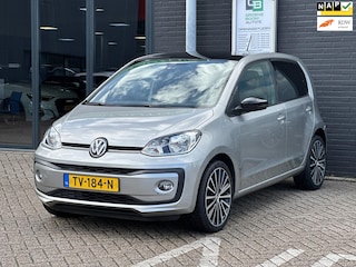 Volkswagen Up 1.0 BMT high up!/CAMERA/STOELVERWARMING/PARKKERSENSOR/NAP!!