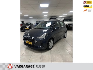 Hyundai i10 1.0 Comfort 5-zits Automaat. BTW auto, Apple car play, Android auto. Prijs is rijklaar Incl 6 maanden BOVAG garantie