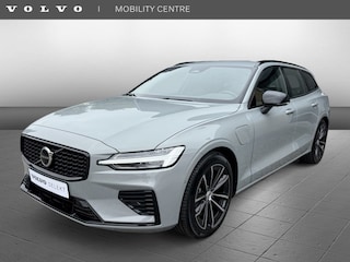 Volvo V60 T6 AWD + Dark | Trekhaak | H&K Audio | Stoel- & stuurverwarming