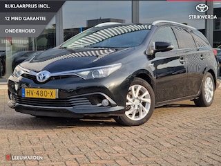 Toyota Auris 1.8 Hybrid Lease Pro