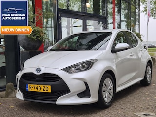 Toyota Yaris 1.5 Hybrid AUTOMAAT | Navigatie via Smartphone | Apple Carplay | Climate Control | Cruise Control | Parkeercamera