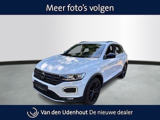 Volkswagen T-Roc 1.5 TSI 150pk Automaat Sport Black Style  / Camera / Navigatie / Adaptive Cruise /  / Wordt Verwacht