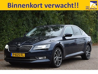 Skoda Superb 1.6 TDI Ambition Business | Carplay | Camera | Elekt.stoelen | DAB | Full LED / Xenon | LM-Velgen