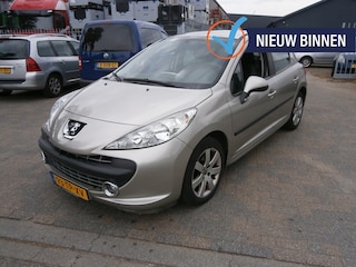 Peugeot 207 1.4-16V Color-line