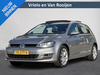 Volkswagen Golf 1.4 TSI ACT Highline | Automaat | PDC | Stoelverwarming | Bluetooth audio | Clima | Pano | Trekhaak | ( Vesteging - Nieuwegein )