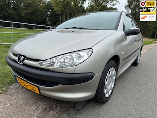 Peugeot 206 1.4 X-Design 1ste eigenaar, perfect onderhouden!!