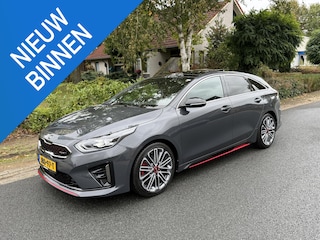 Kia ProCeed 1.6 T-GDI 204PK GT Pano•JBL