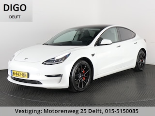 Tesla Model 3 LONG RANGE AWD 350 PK ACCU 86% TOT 505 KM BEREIK* . PANORAMA DAK . VOOR & ACHTERSTOELEN VERWARMD . KEYLESS ENTRY & START .