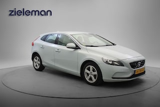 Volvo V40 2.0 D4 Momentum Business - Navi, Clima, Cruise, Trekhaak