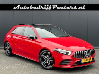 Mercedes-Benz A 200 AMG Night Pano Burmester Sfeerlicht Carplay MBUX Widescreen