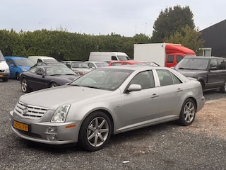 Cadillac STS 
