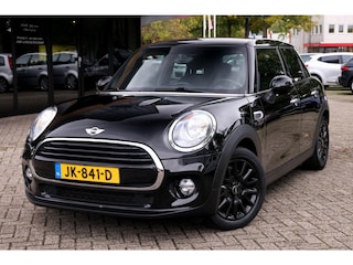 Mini Cooper 1.5 Business/5-Deurs/Dealeronderhouden/Cruise/Navi