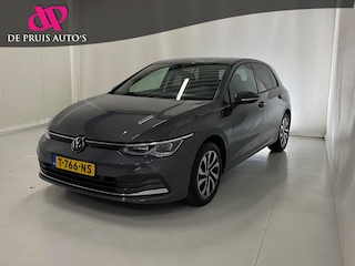 Volkswagen Golf 1.5 eTSI Style Camera Trekhaak Apple Carplay Standkachel Headup 17inch Navigatie