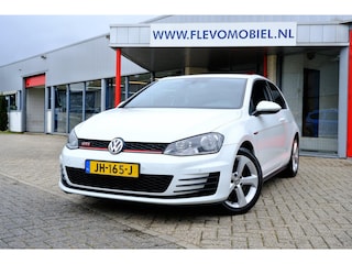 Volkswagen Golf 2.0 TSI 230pk GTI Performance Navi|Cam|DAB|Apple CarPlay|Sportstoelen
