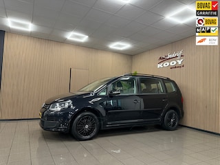 Volkswagen Touran 1.2 TSI BlueMotion * Navigatie / Parkeersensoren / LM Velgen / NL Auto *
