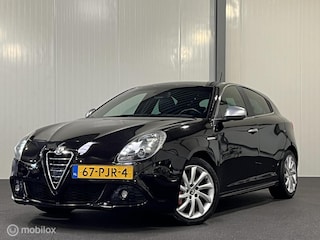 Alfa Romeo Giulietta 1.4 T Distinctive 170 PK [ NAP leder/alcantara navi ]