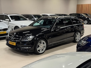 Mercedes-Benz C-klasse 200 AUT AMG Line, NAP, Command Navi, Led, 18" AMG Velgen, Private Glas, Camera, Multistuur, Trekhaak 13P
