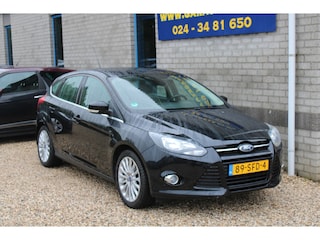 Ford Focus 1.6 TI-VCT First Edition Clima 17" velgen