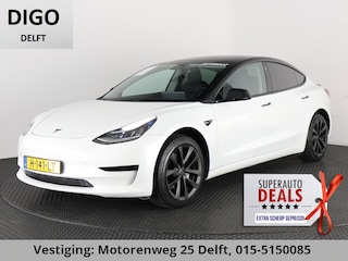 Tesla Model 3 BLACKLINE BI-TONE PANO STD ACCUTEST 86% RWD 60 kWH LEDER.NAVI.CAMERA.AUTOPILOT, STOELVERWARMING EN NOG VEEL MEER!