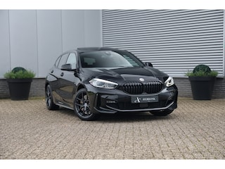 BMW 118i M-Sport Aut. NAP|Pano|Stoelvw|Cam|Trekhaak|Leder