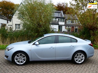 Opel Insignia 1.4 Turbo 140pk 5-deurs 143.000km Clima Navi LED PDC