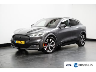 Ford Mustang Mach-E Extended First Edition AWD 98 kWh ALLE OPTIES! | Pano-dak | B&O audio | Technology pack + | 360 Camera | 100% Dealer Onderhouden! | Afneembare Trekhaak | Stuur, Stoel & Voorruit Verwarming | Standkachel | Volledig Lederen Bek