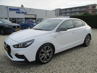 Hyundai i30 Fastback 1.4 T-GDI (benzine) N-Line Automaat