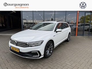 Volkswagen Passat Variant 1.4 TSi 218 Pk Automaat PHEV GTE Business | Adaptive Cruise | Camera | Trekhaak | Camera | Stoel Verwarming | Carplay | Navigatiesysteem | 18 Inch | 60.580 Km