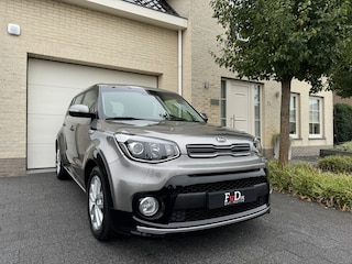 Kia Soul 1.6 132pk DreamTeam Navi Camera Clima StuurVerwarming StoelVerwaming Led 17" Pdc