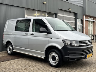 Volkswagen Transporter 2.0 TDI L1H1 Btw/Bpm vrij!! Marge Airco Cruise controle Trekhaak 2200kg Trekgewicht Parkeersensoren achter Telefoonvoorbereiding 2-Persoons Navigatiesysteem Euro 6 Beste
