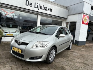 Toyota Auris 1.6-16V Sol