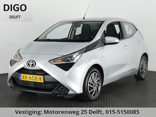 Toyota Aygo 1.0 VVT-i X-PLAY CAMERA CARPLAY NAVI GARANTIE 2029 AIRCO. VOLLEDIG ONDERHOUDEN