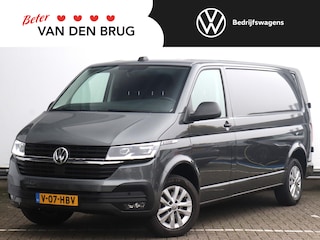 Volkswagen Transporter 2.0 TDI 150pk DSG L2H1 28 Bulli | Trekhaak | LED | Virtual cockpit | Achteruitrijcamera | Stoelverwarming |
