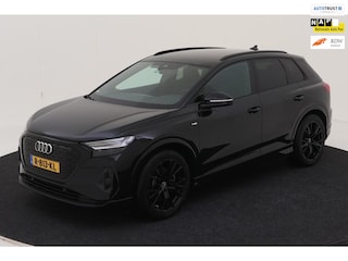 Audi Q4 40 S-LINE Competition 77 kWh RS- ZETELS l TREKHAAK l CAMERA l MATRIX l ADAPT.CRUISE l CARPLAY l DEALER OND l ORG.NL