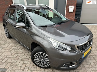Peugeot 2008 1.2 PureTech Blue Lion / Navi / PDC / Cruise / DAB / NAP