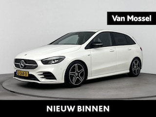 Mercedes-Benz B-klasse 180 Launch Edition | Automaat | AMG Pakket | Achteruitrijcamera | Trekhaak |