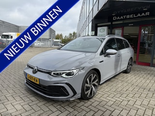 Volkswagen Golf 1.5 eTSI R-Line Business Carplay Adaptive Cruise Camera